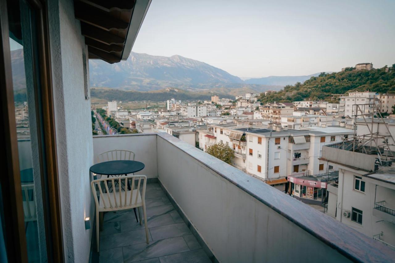Center Hotel Gjirokastër 外观 照片