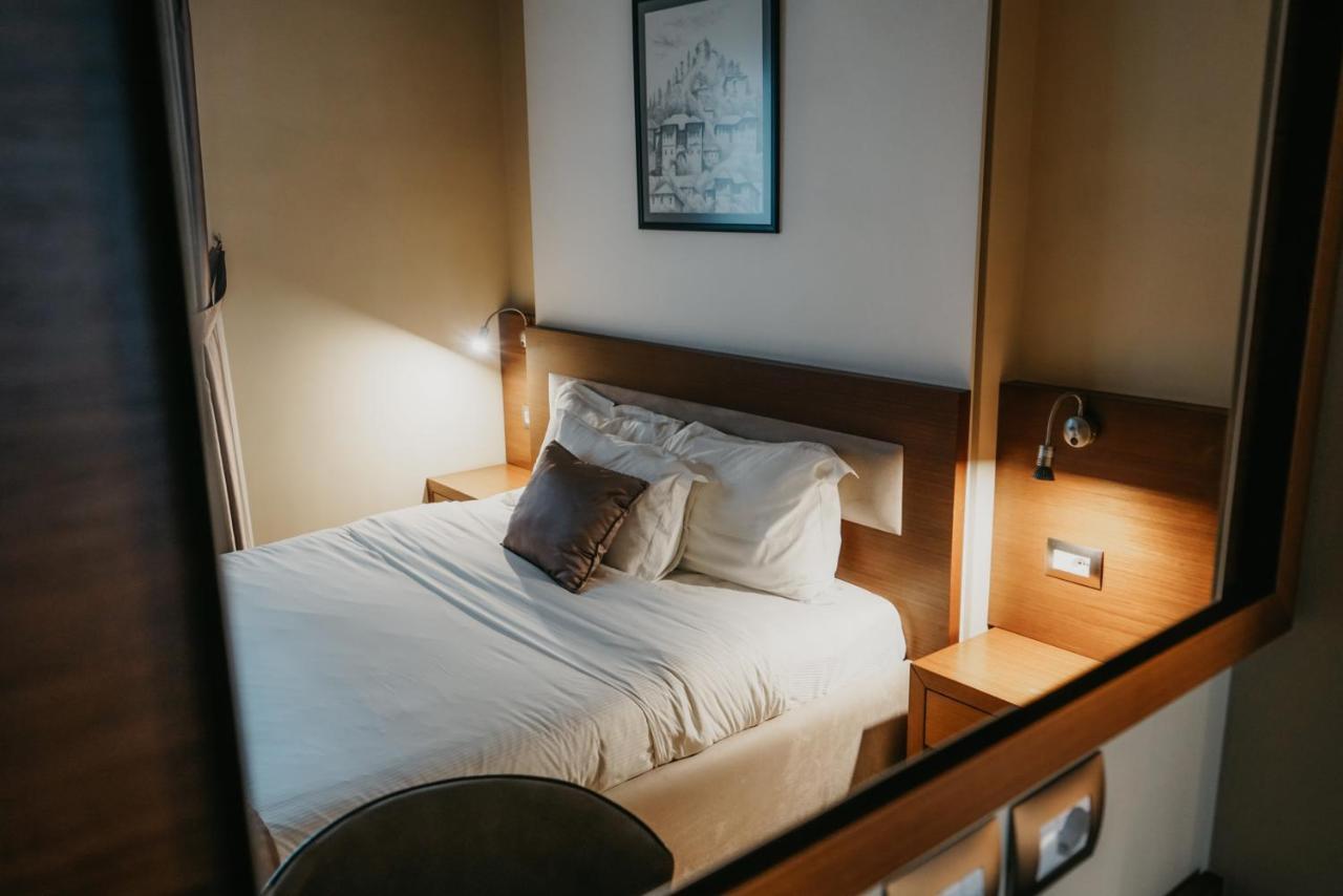 Center Hotel Gjirokastër 外观 照片