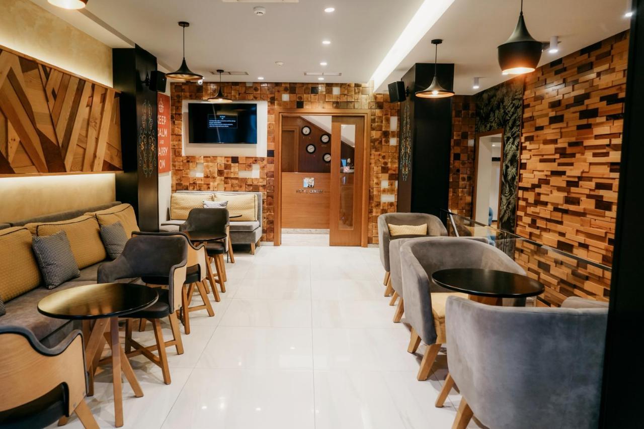 Center Hotel Gjirokastër 外观 照片