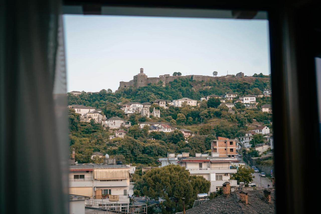 Center Hotel Gjirokastër 外观 照片