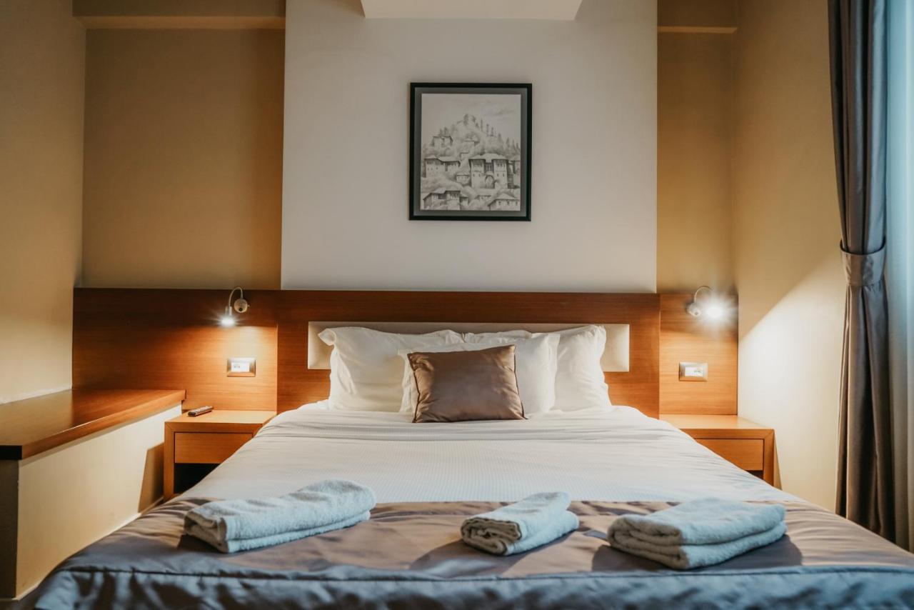 Center Hotel Gjirokastër 外观 照片